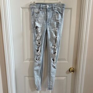American Eagle Distressed Light Blue Women's Jeans